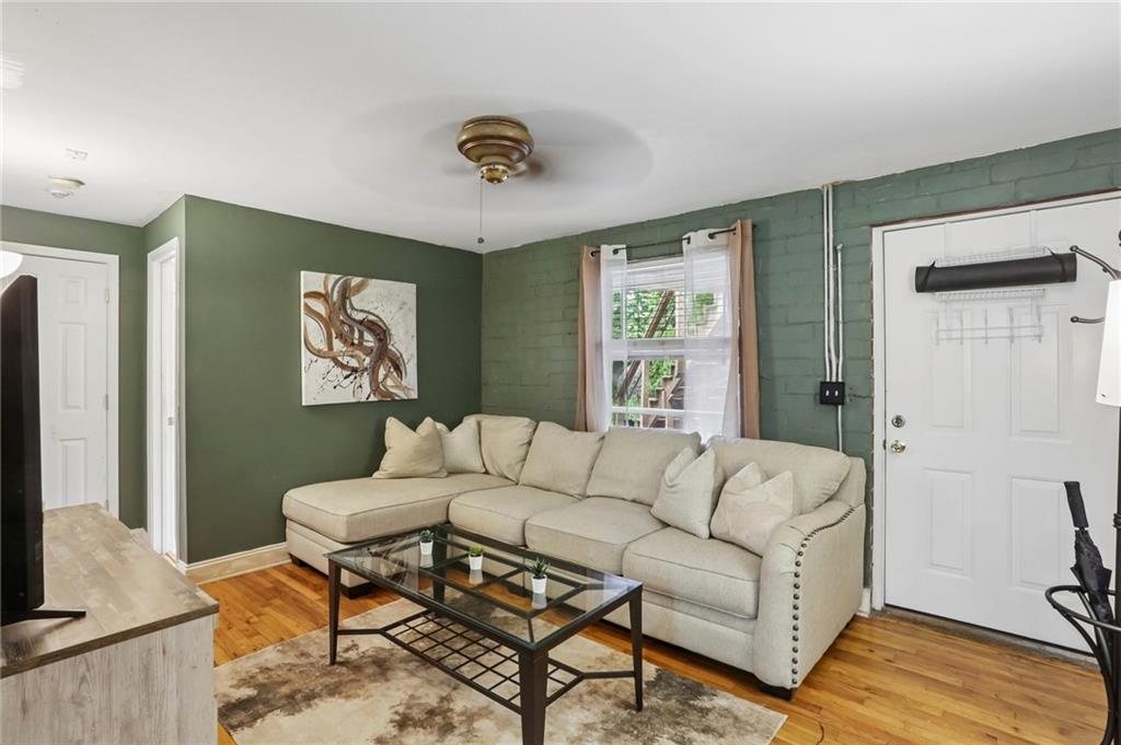 24 Daniel Street Unit 6