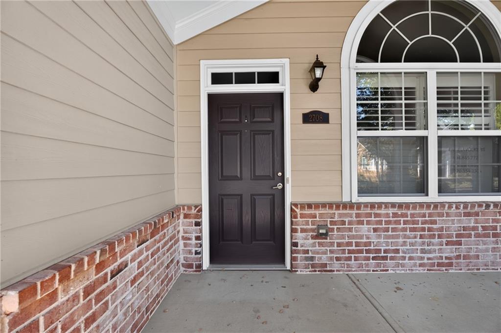 2708 Grapevine Circle Unit 2004