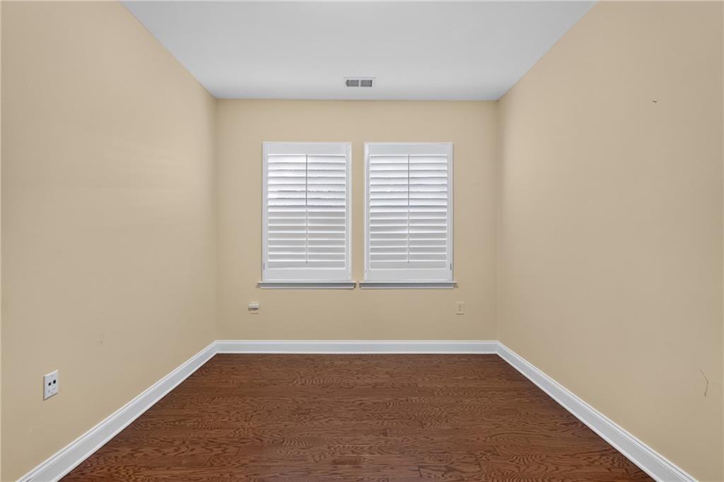 2708 Grapevine Circle Unit 2004