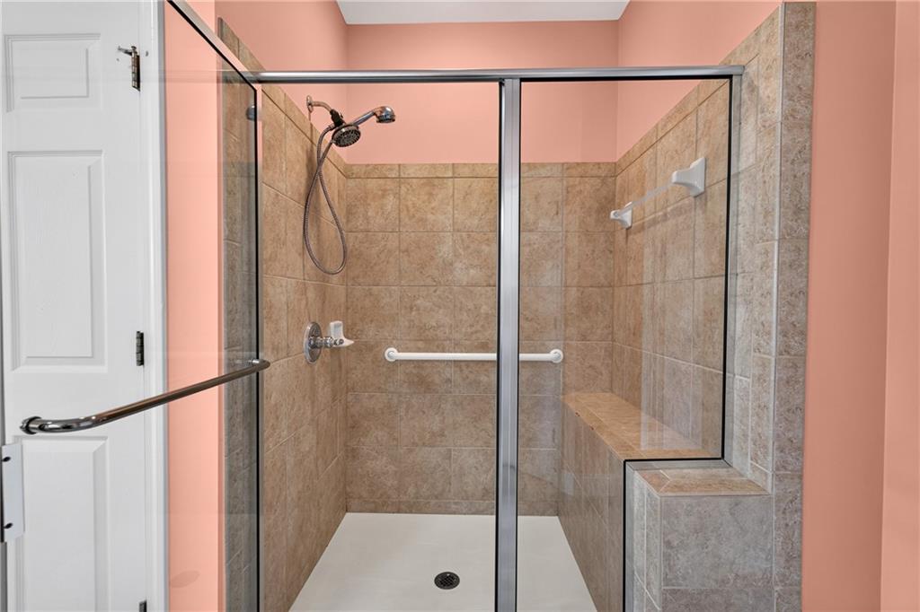 2708 Grapevine Circle Unit 2004