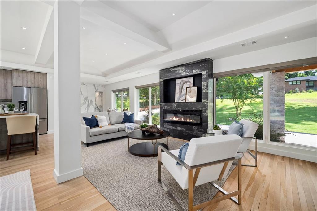 154 Cromwell Road NE