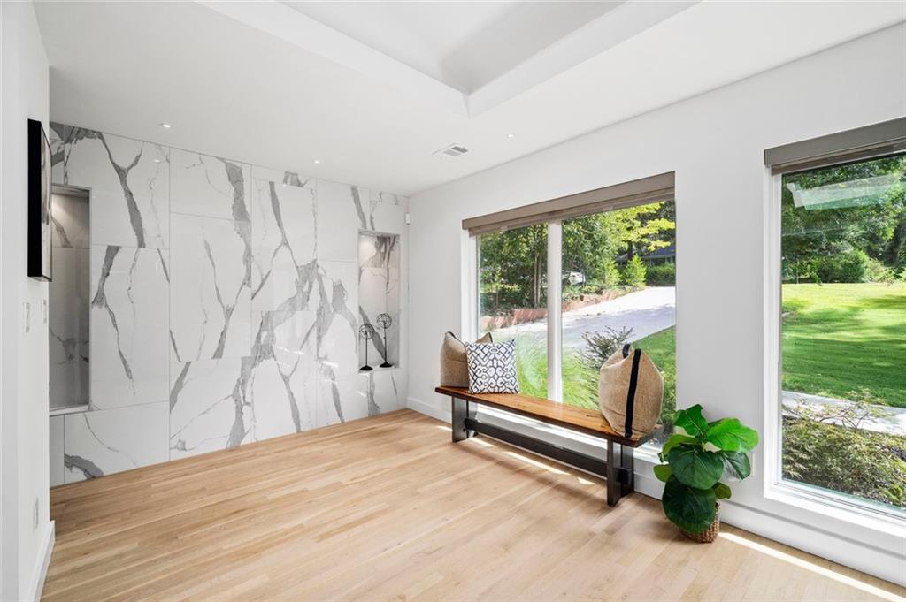 154 Cromwell Road NE