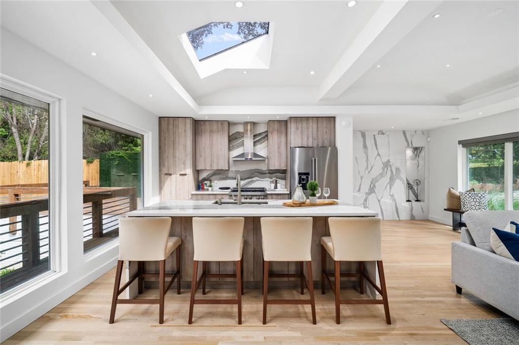 154 Cromwell Road NE