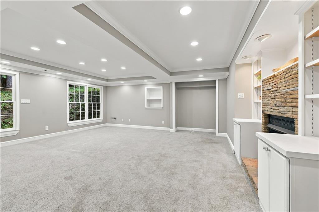 210 Crabapple Lane