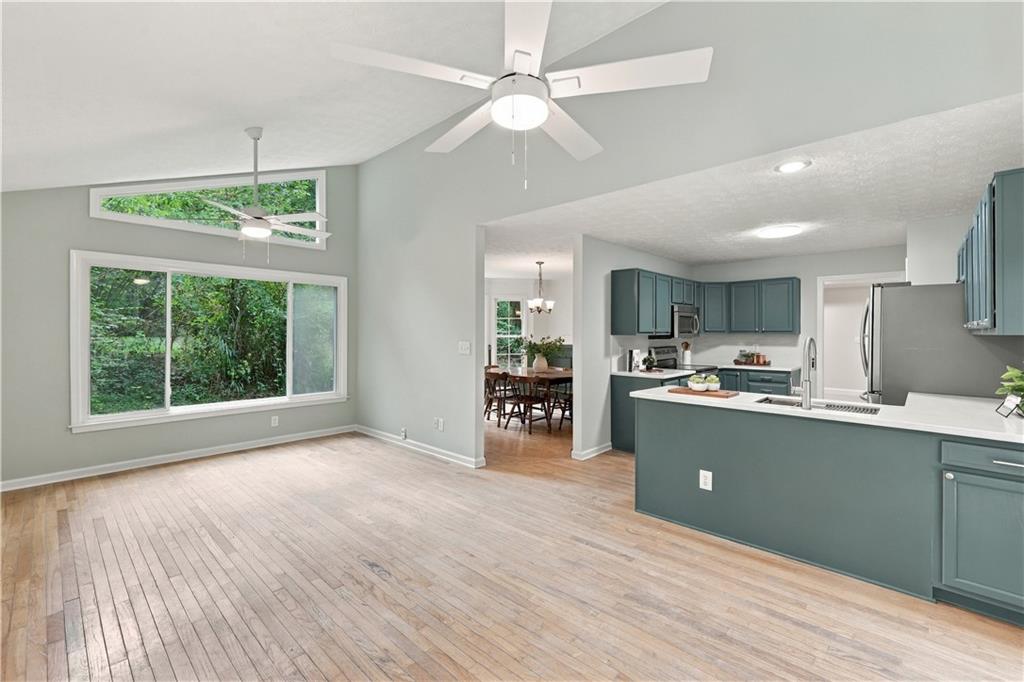 210 Crabapple Lane