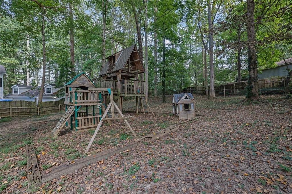 210 Crabapple Lane