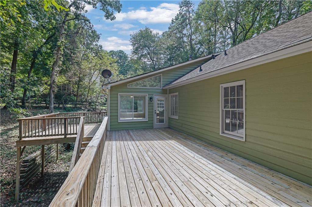 210 Crabapple Lane