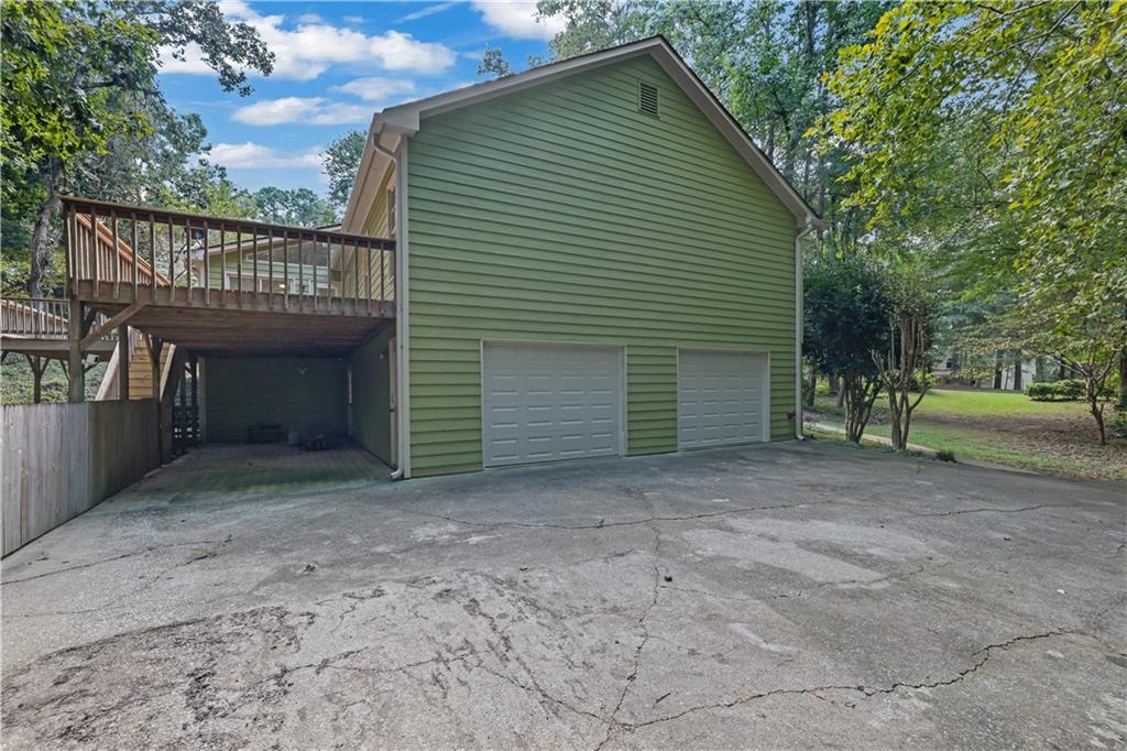 210 Crabapple Lane