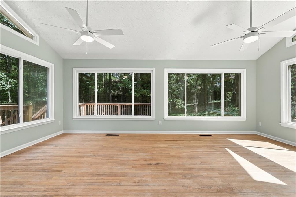 210 Crabapple Lane