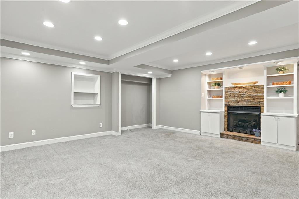 210 Crabapple Lane