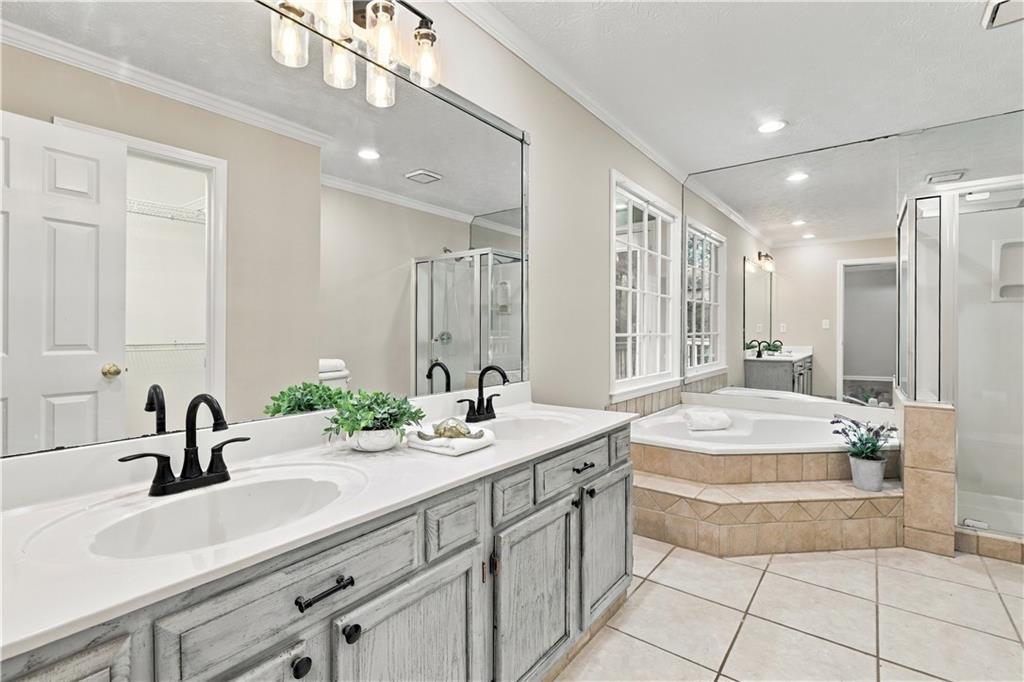 210 Crabapple Lane