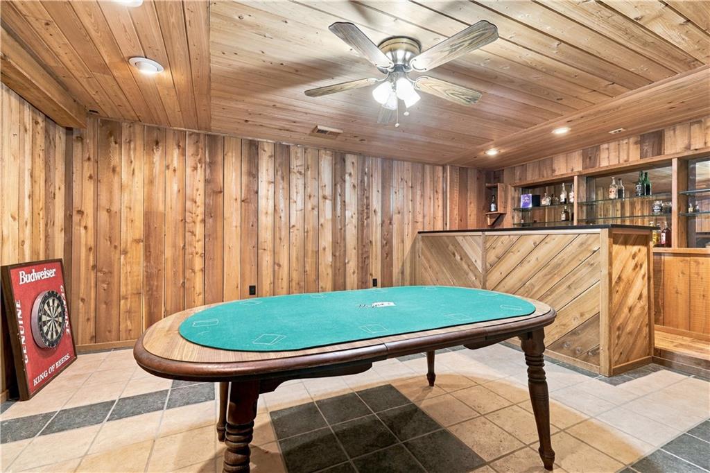 210 Crabapple Lane