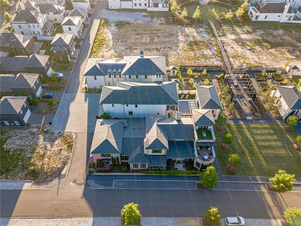 290 Guild Lane
