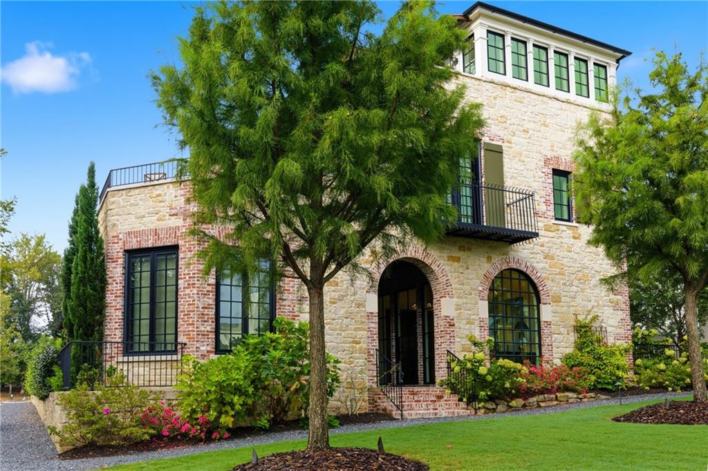 290 Guild Lane