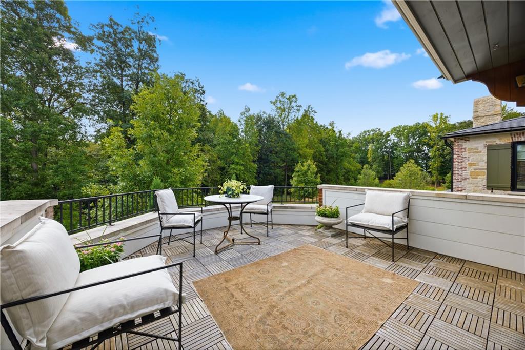290 Guild Lane