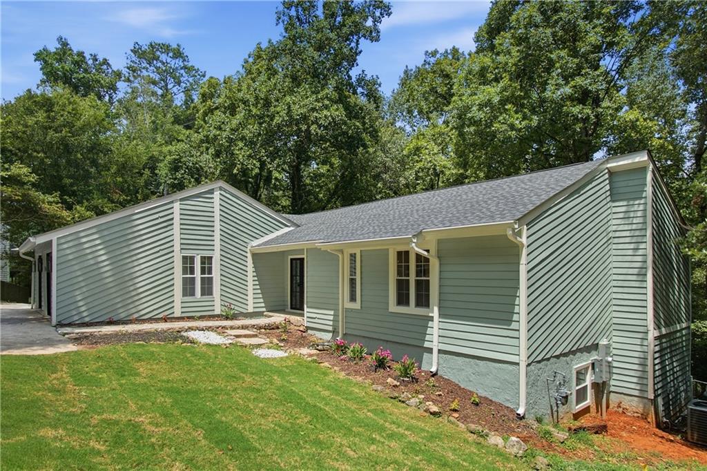 545 Longleaf Dr
