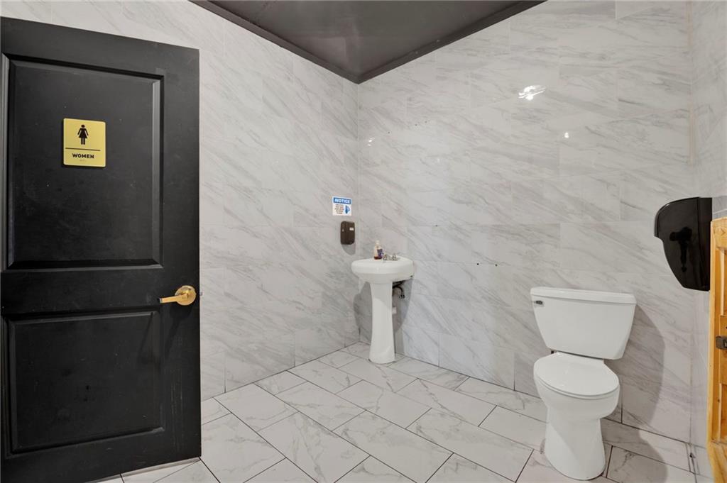 257 Trinity Avenue SW