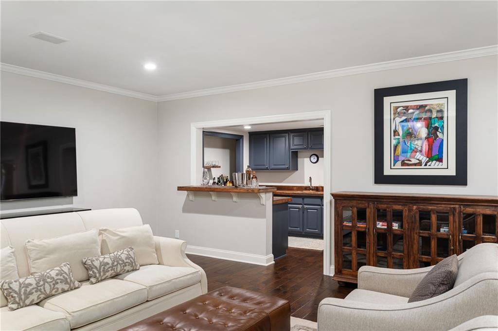 134 Blackland Road NW