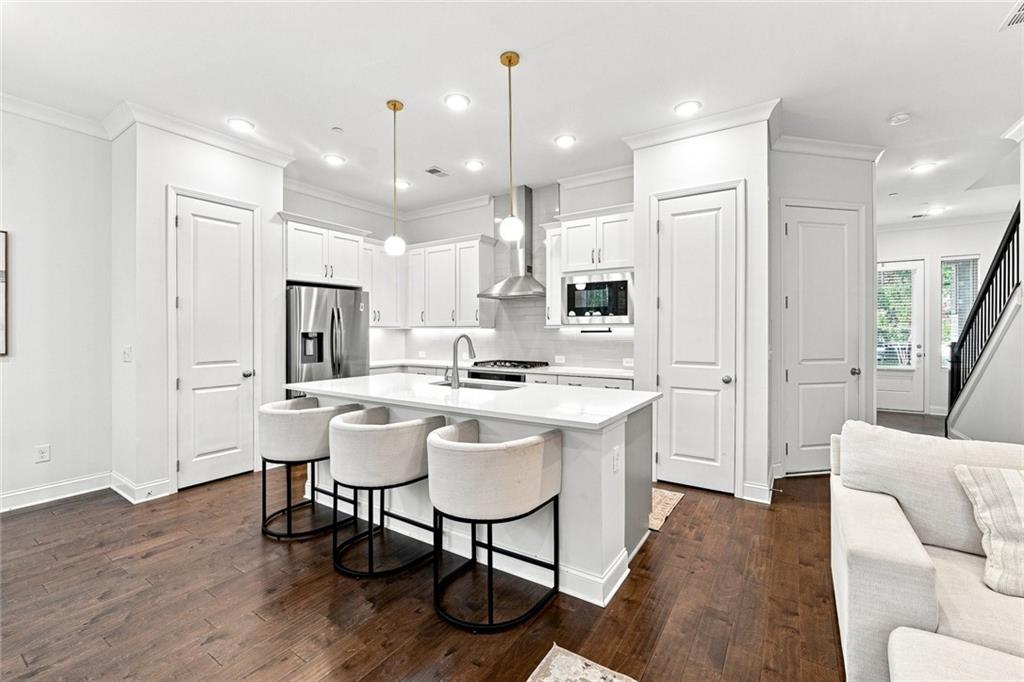 100 Bastille Way