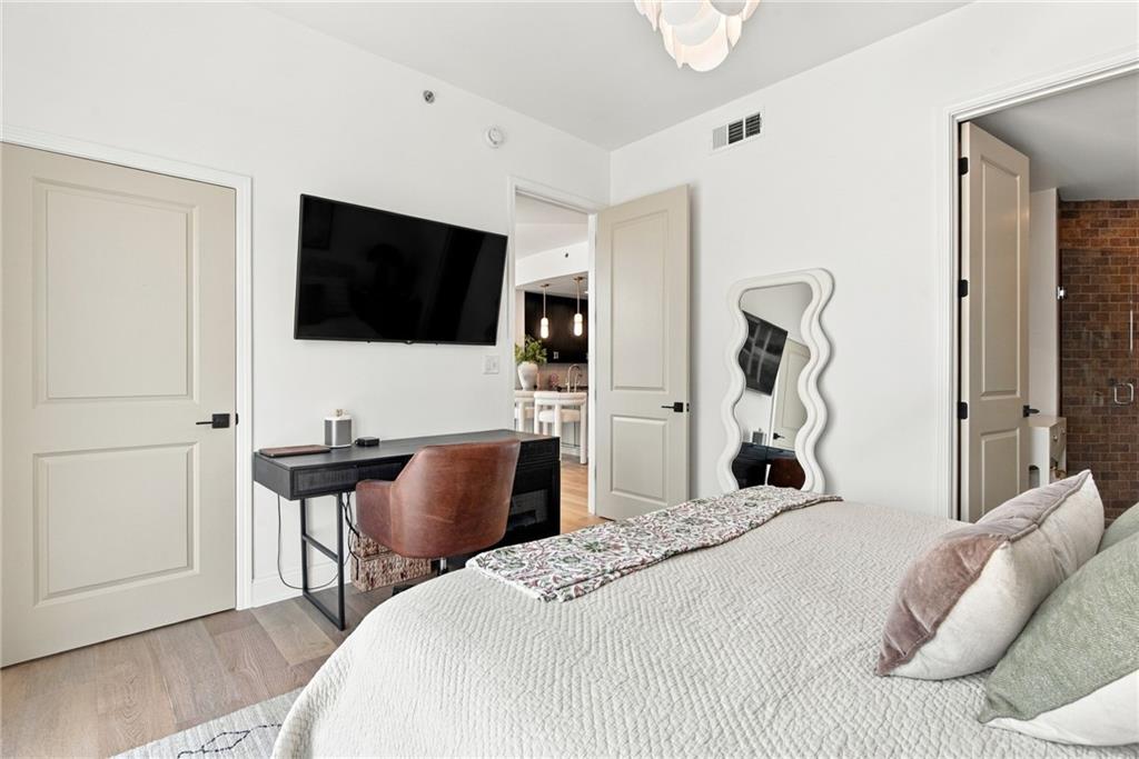 270 17th Street NW Unit 901