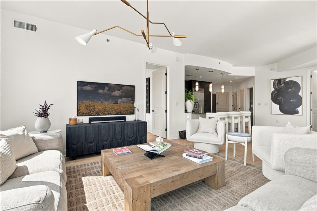 270 17th Street NW Unit 901