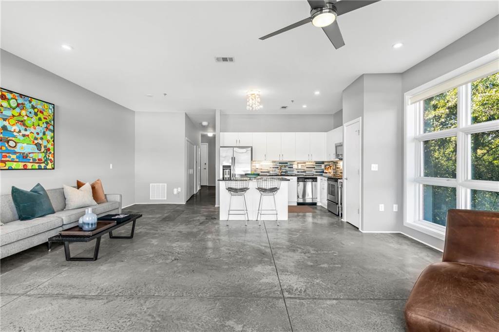 560 Dutch Valley Road NE Unit 2315