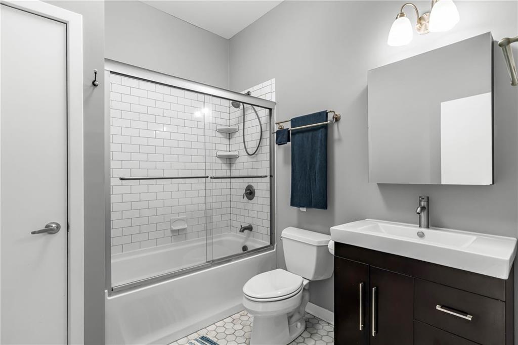 560 Dutch Valley Road NE Unit 2315