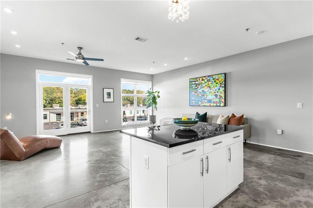 560 Dutch Valley Road NE Unit 2315