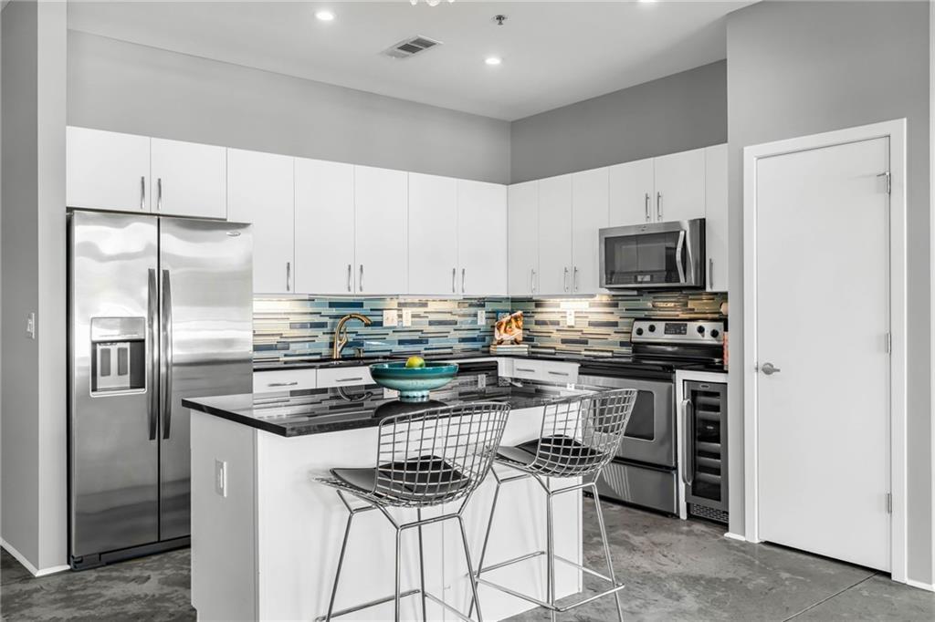 560 Dutch Valley Road NE Unit 2315