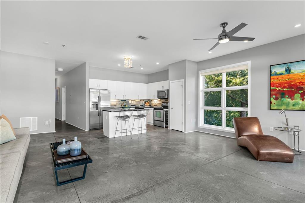 560 Dutch Valley Road NE Unit 2315