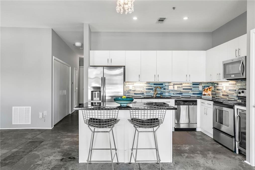 560 Dutch Valley Road NE Unit 2315