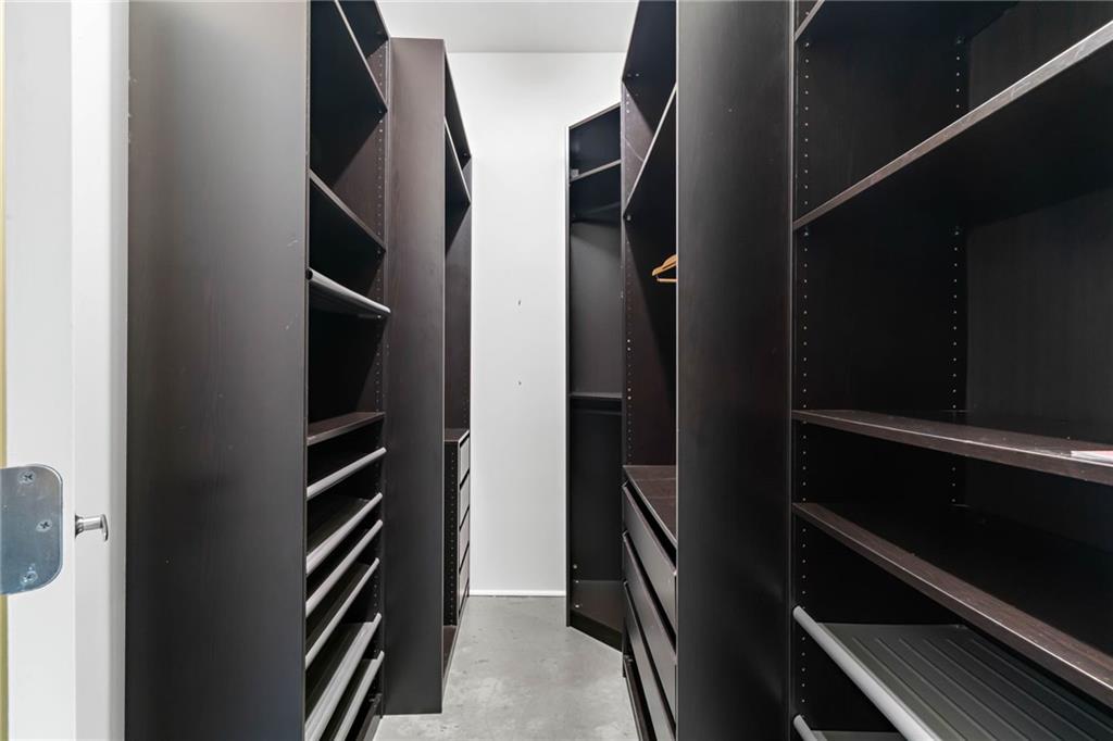 560 Dutch Valley Road NE Unit 2315
