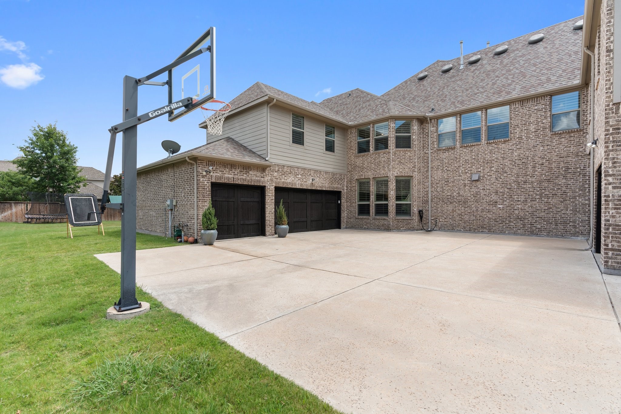 900 Evergreen Drive