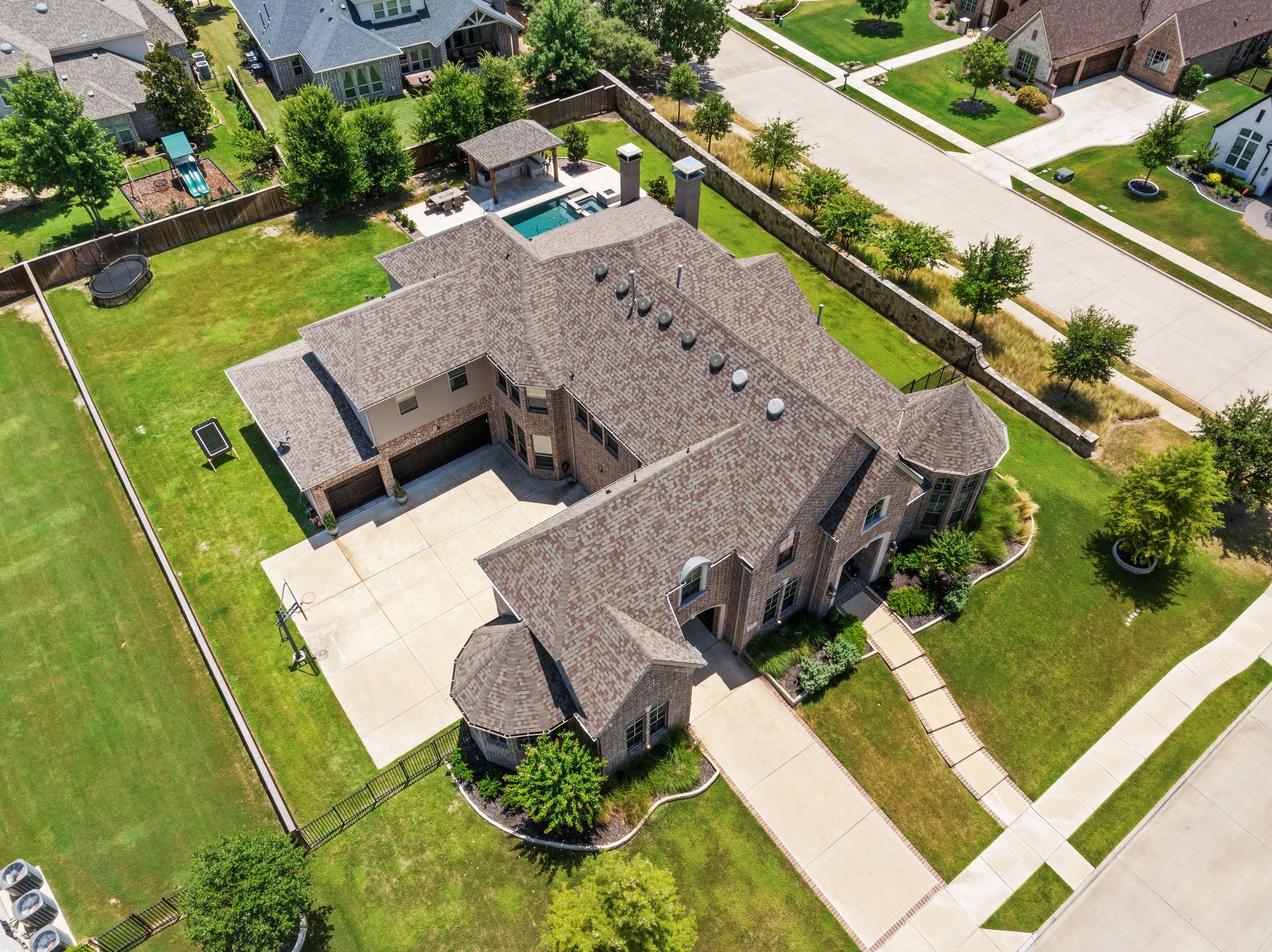 900 Evergreen Drive