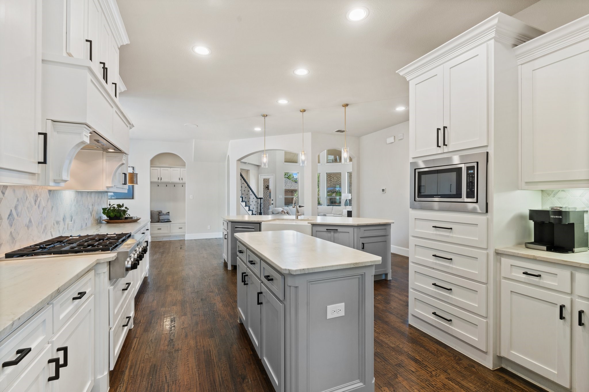 900 Evergreen Drive