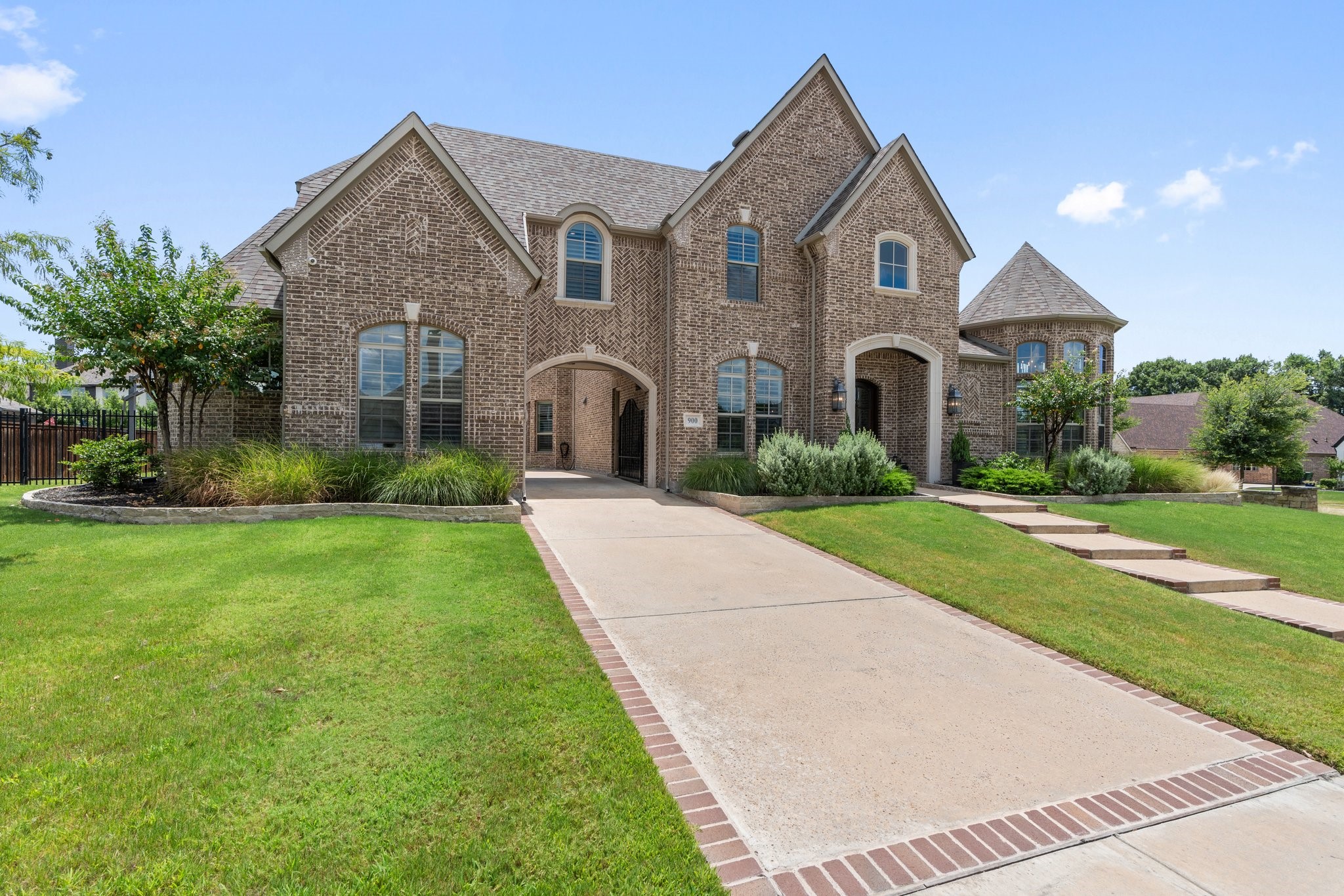 900 Evergreen Drive