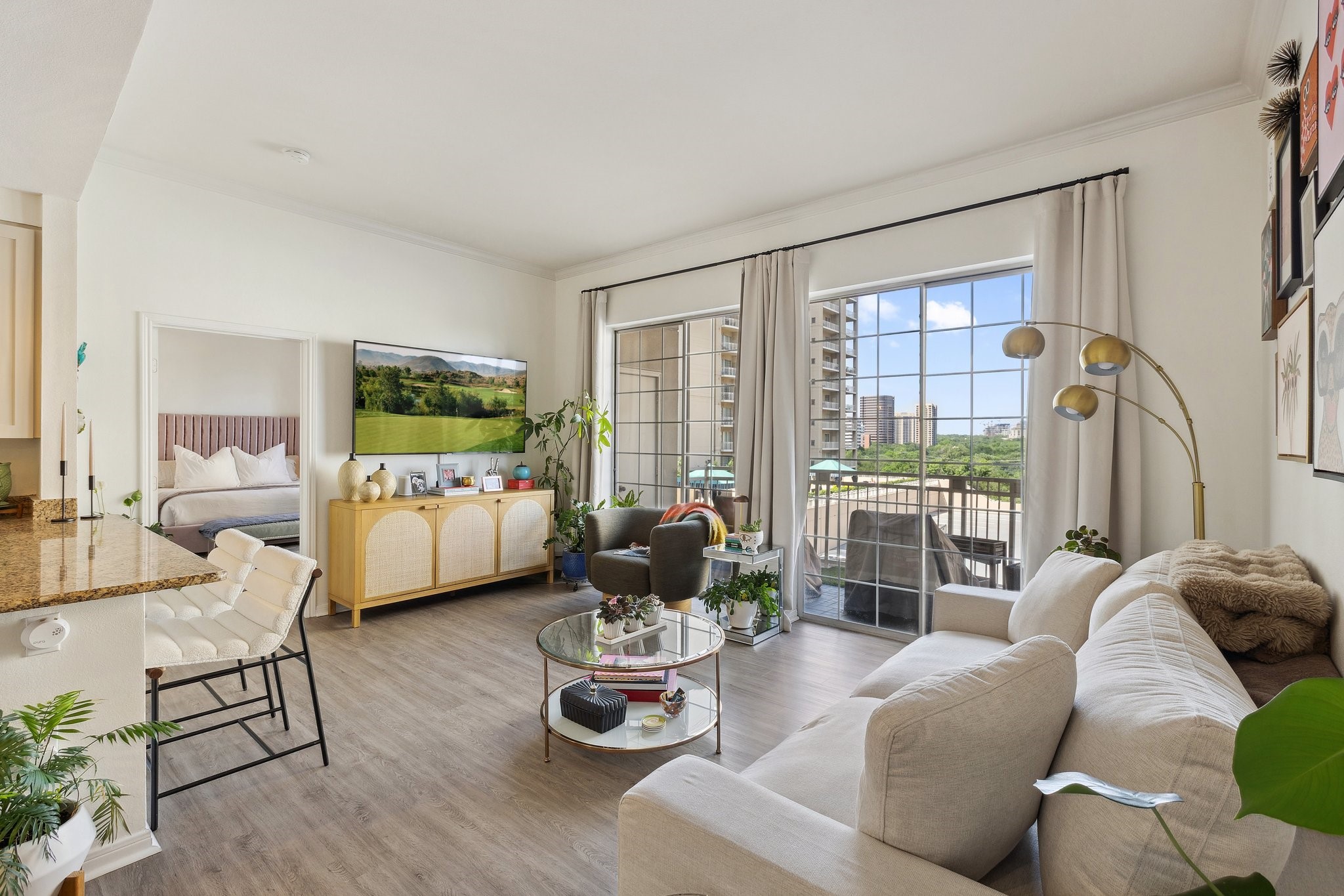 3225 Turtle Creek Boulevard 611