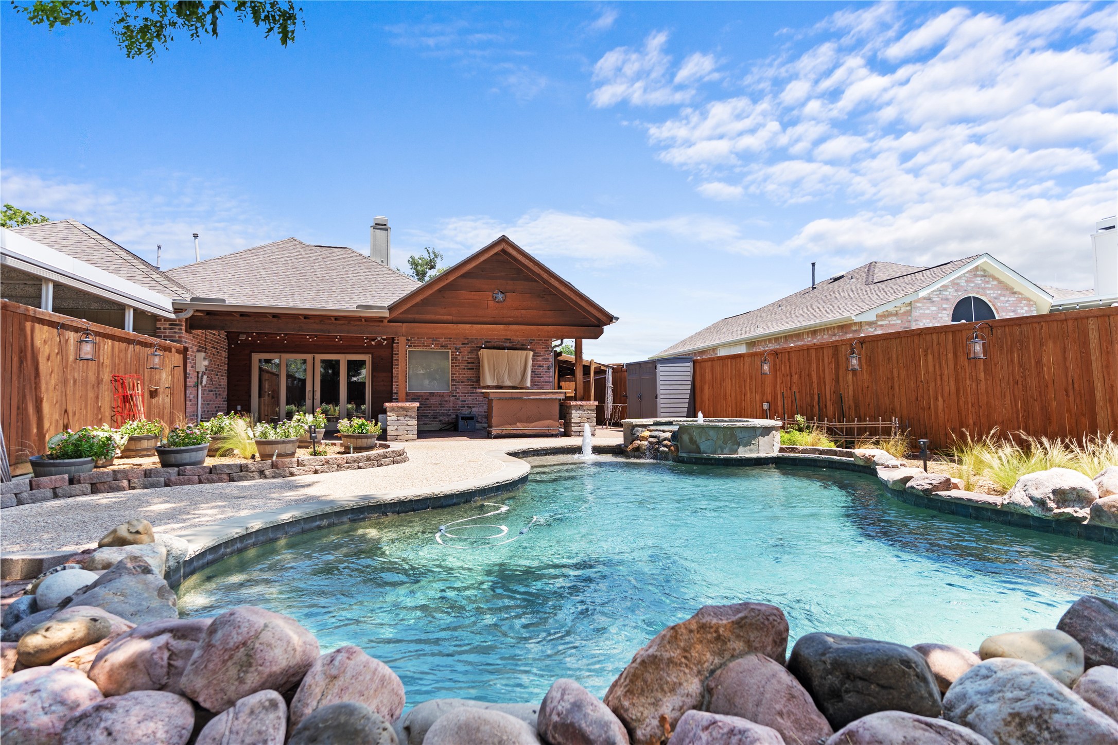 1001 Homestead Trail