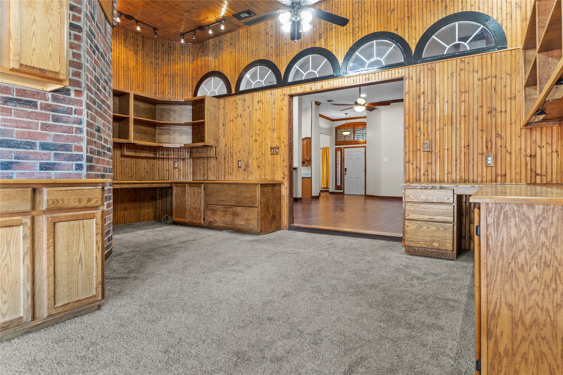 1001 Homestead Trail