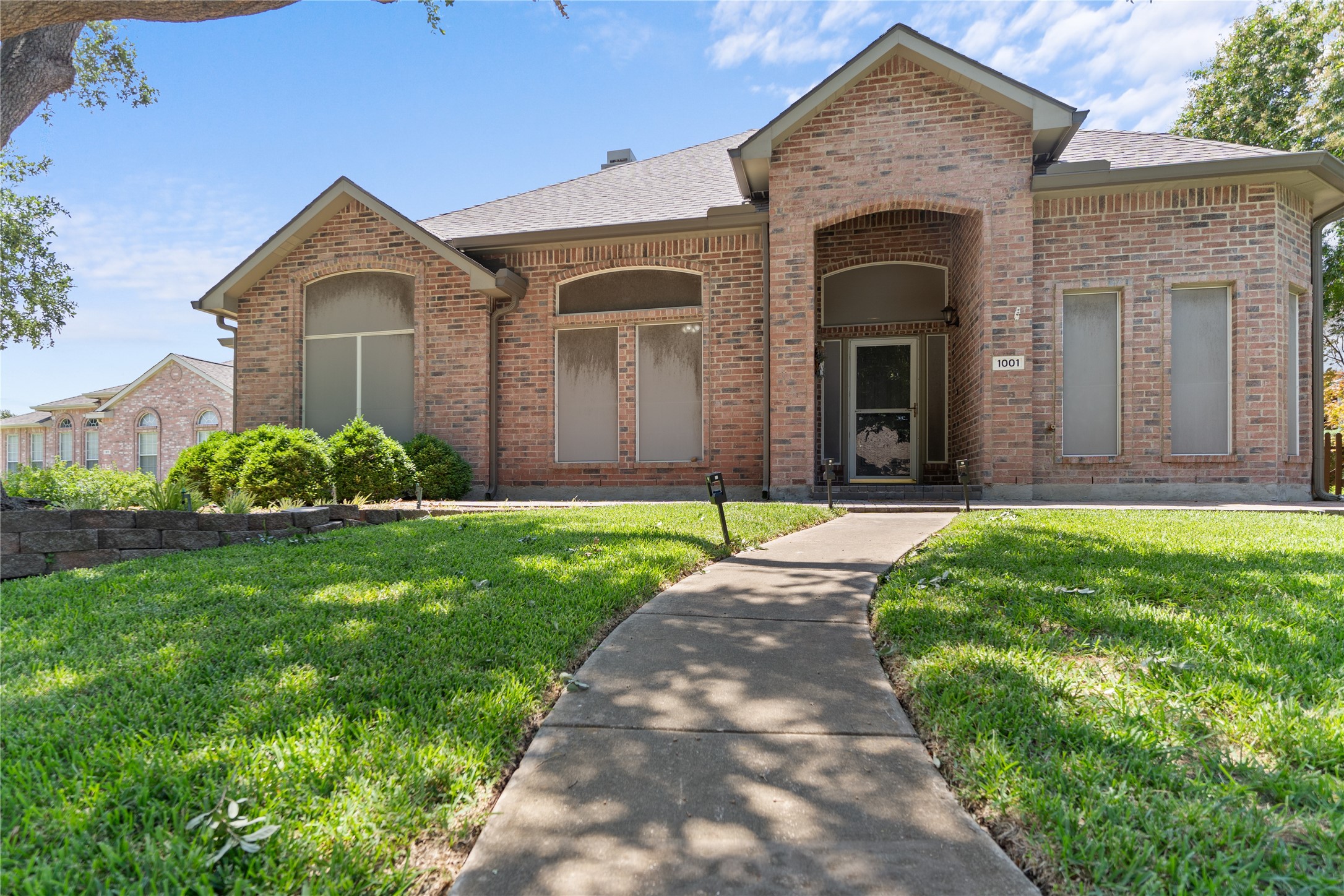1001 Homestead Trail