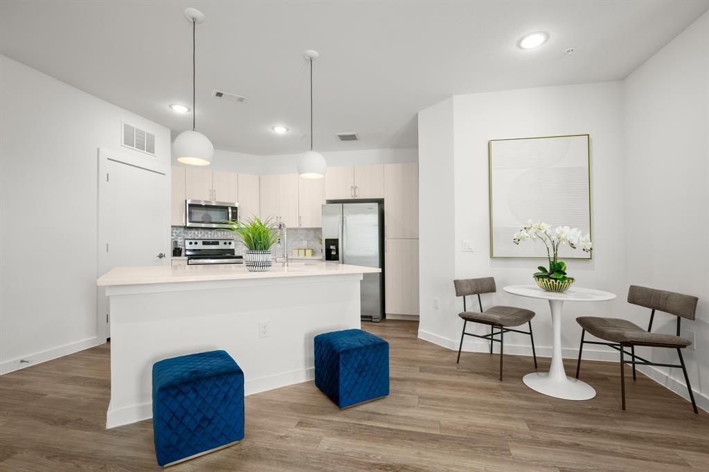 6324 N Lamar BLVD # 419