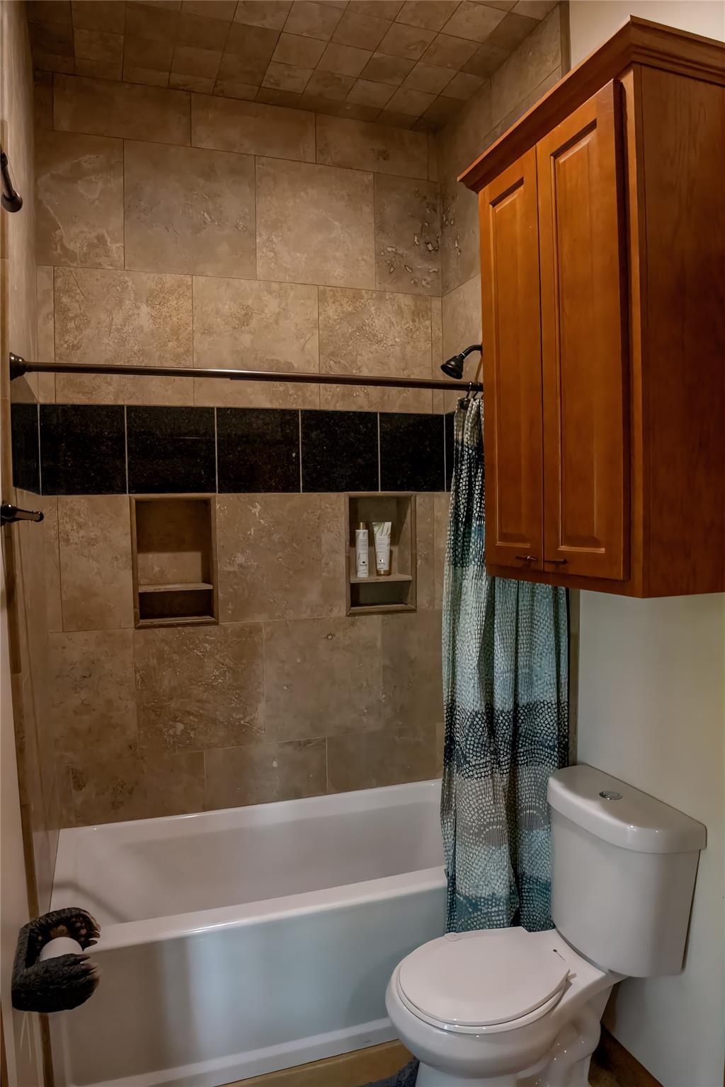 100 Mockingbird Hill LN