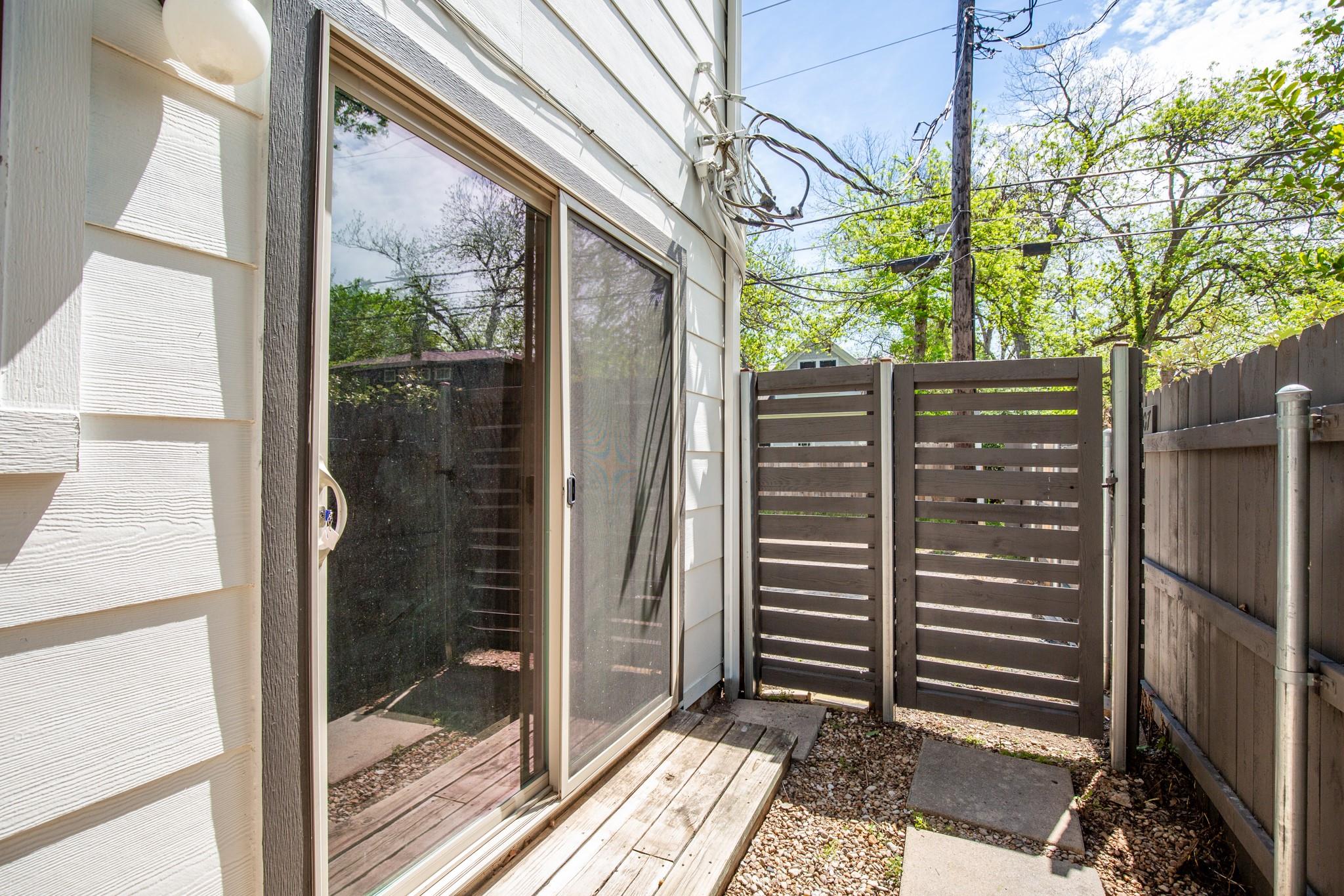4205 Speedway Ave # 108