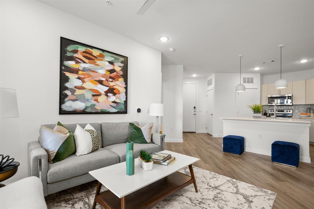 6324 N Lamar BLVD # 419