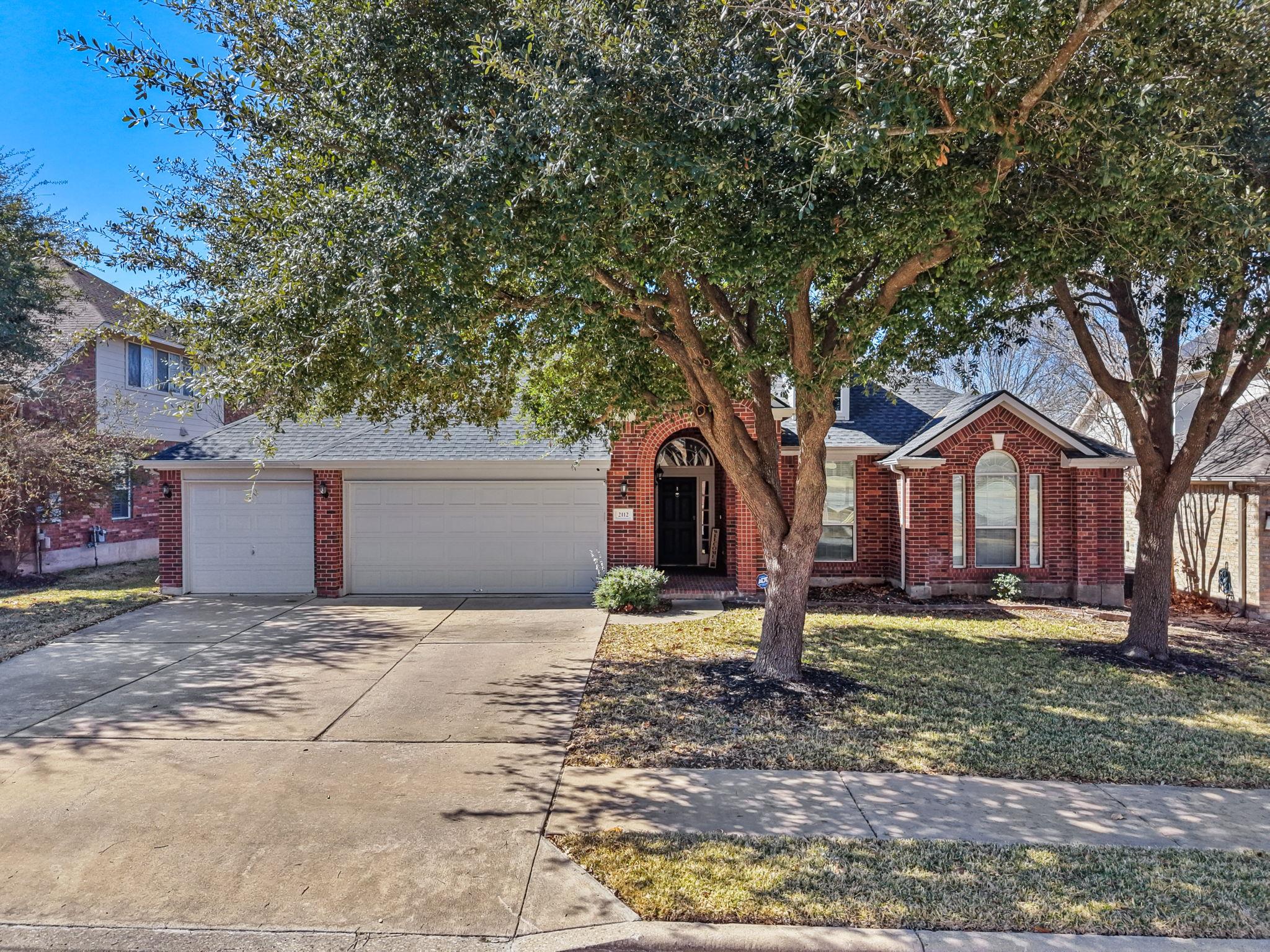 2112 Bandera PATH