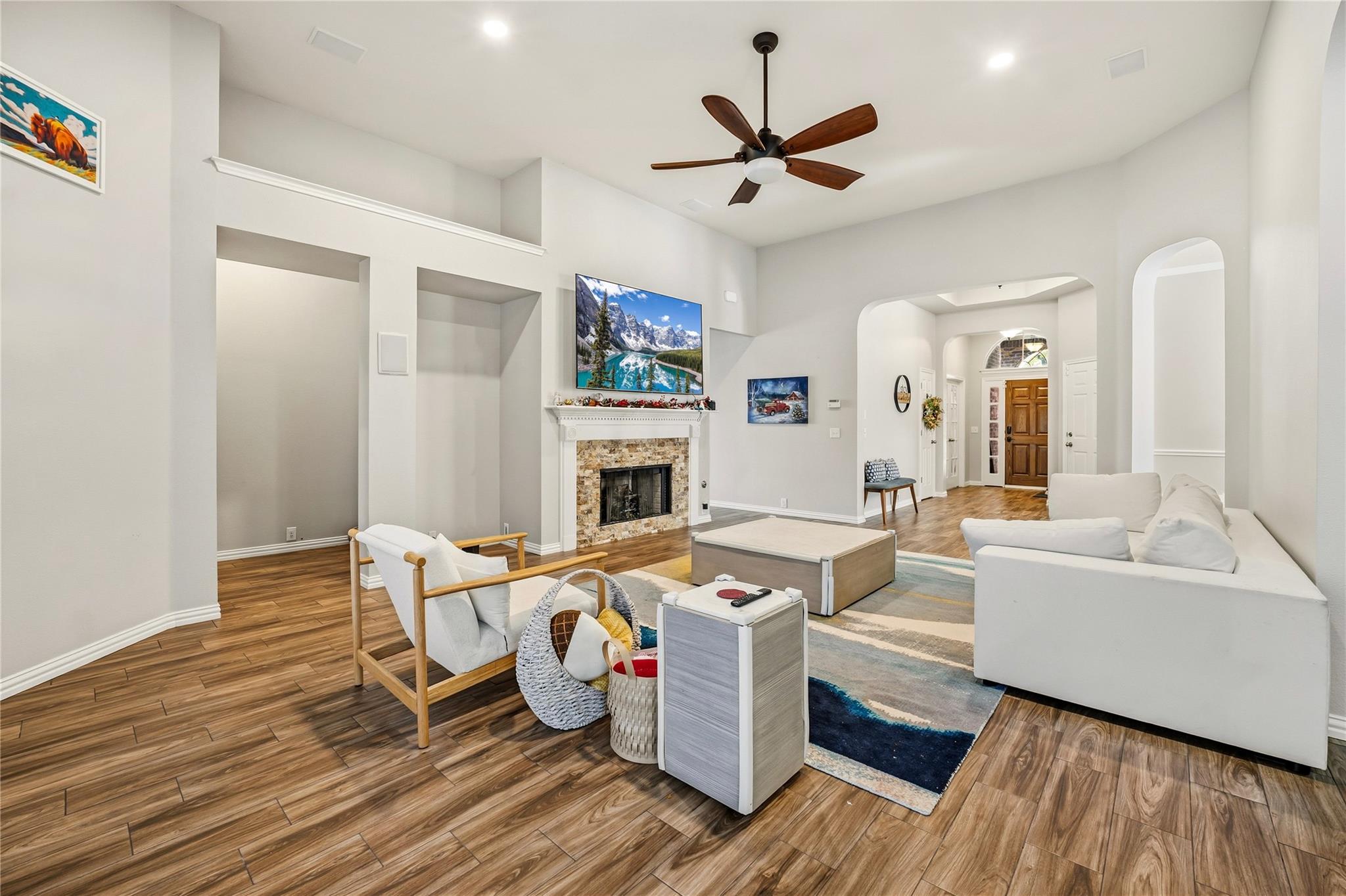 2112 Bandera PATH