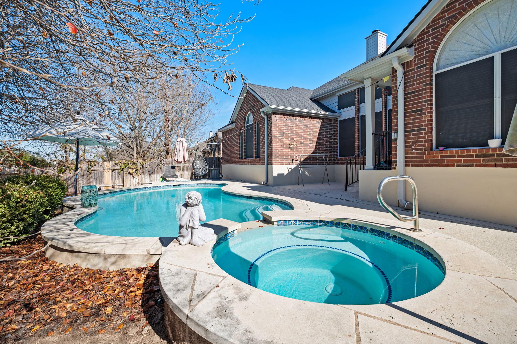2112 Bandera PATH