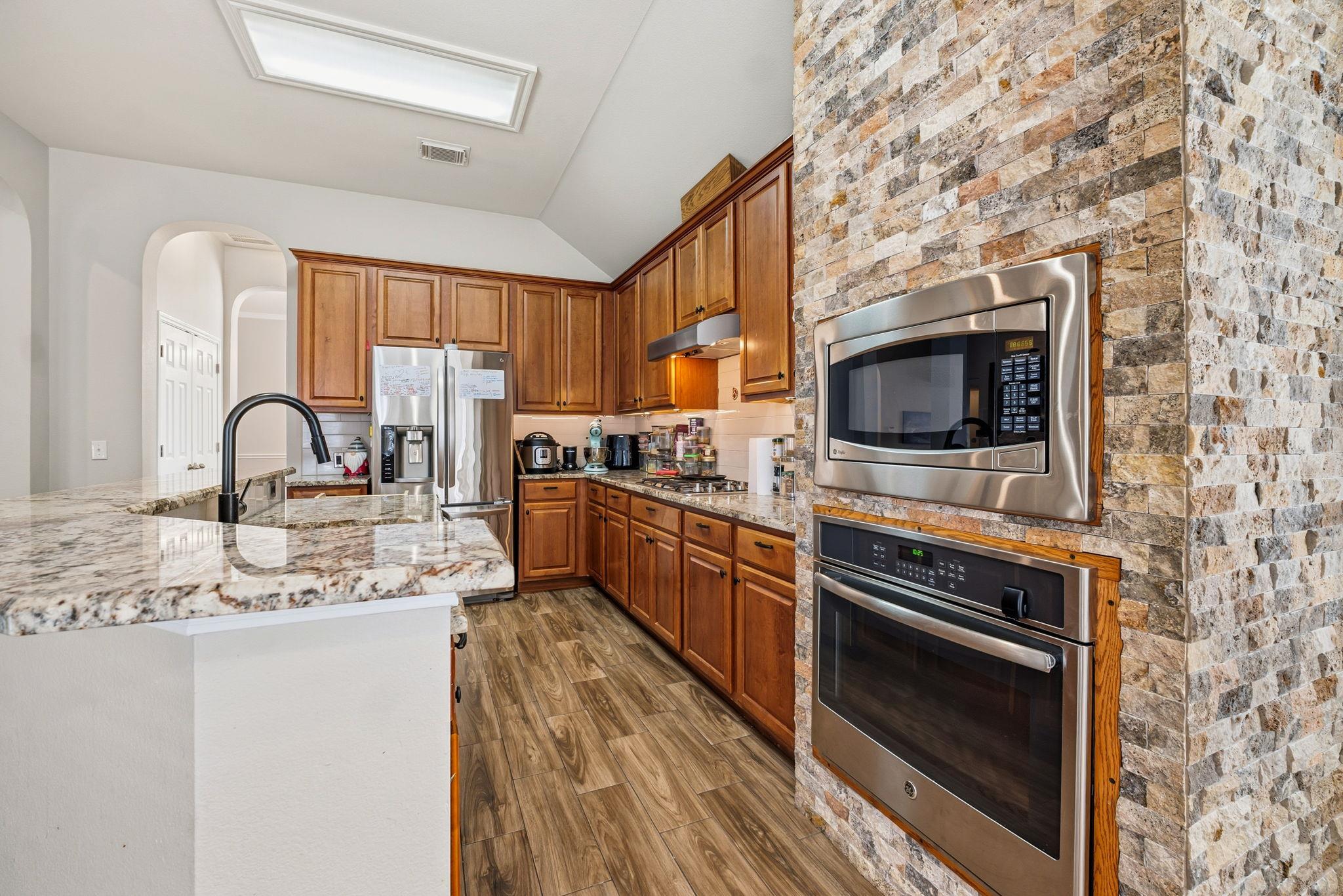 2112 Bandera PATH