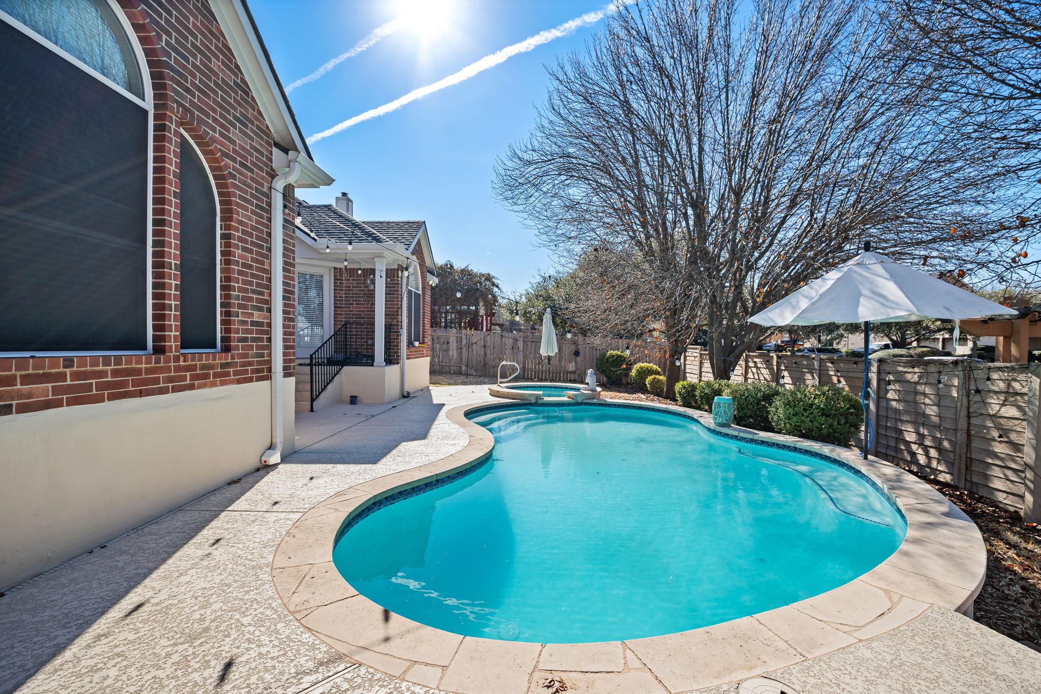 2112 Bandera PATH