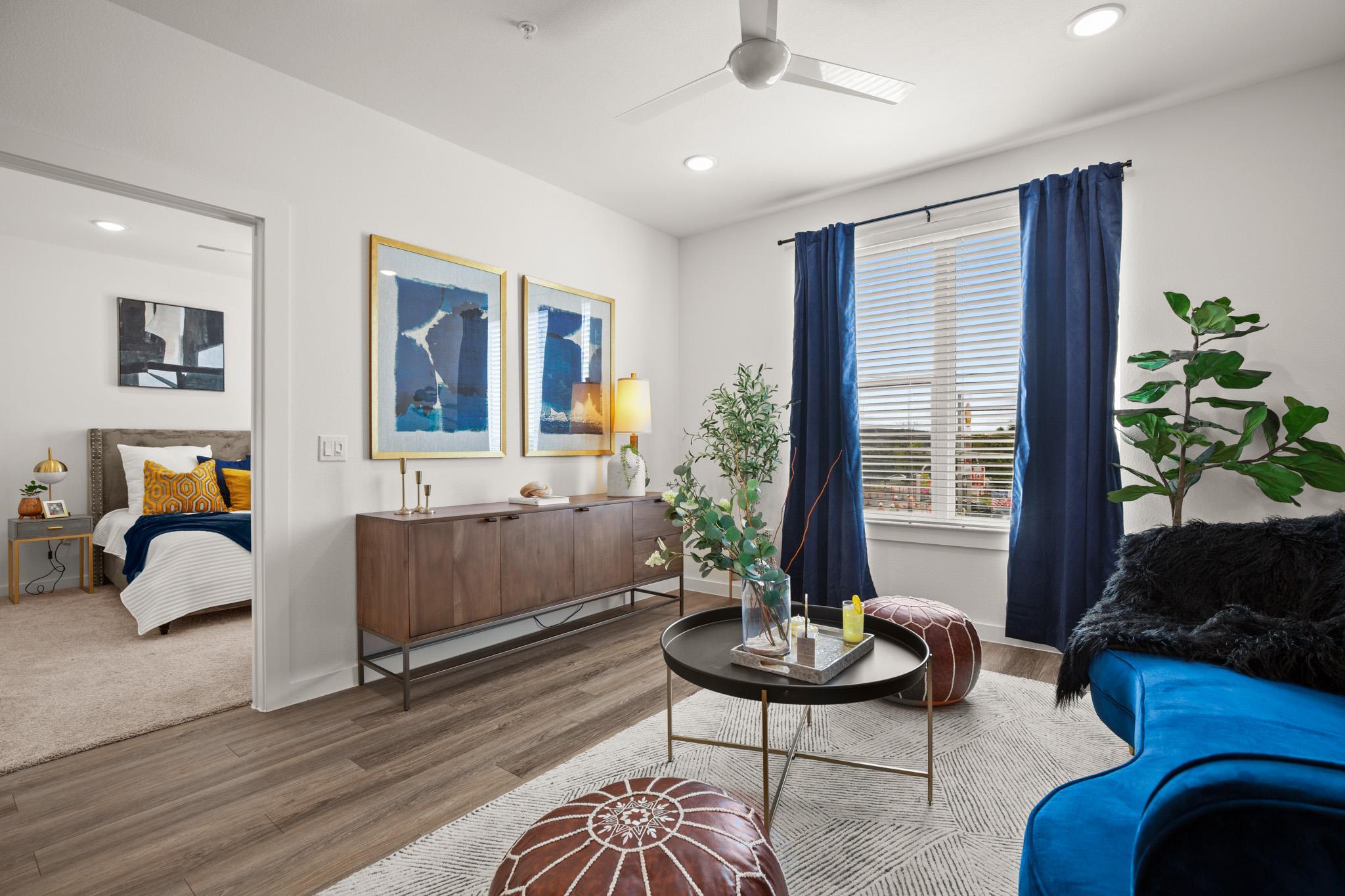 6324 N Lamar BLVD # 213